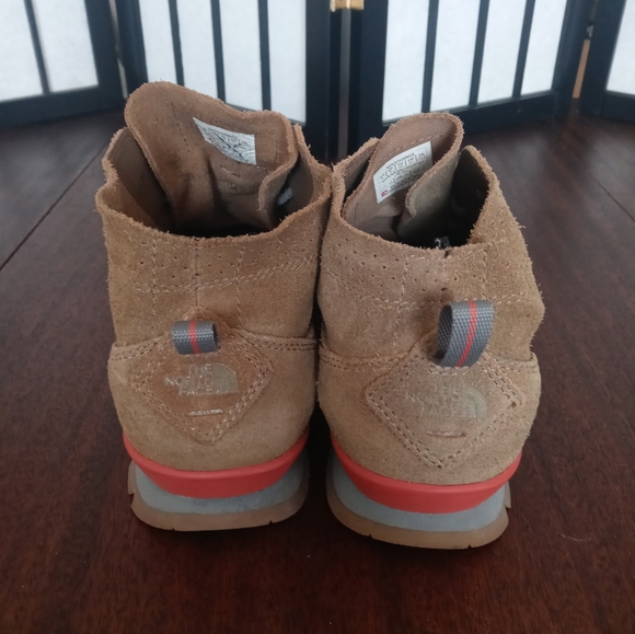 The North Face Back To Berkeley Tan Suede Chukka Boot Size 9 Gently Worn! - Picture 4 of 6
